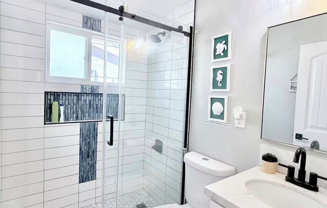 Photo of Bathroom in Allied Gardens