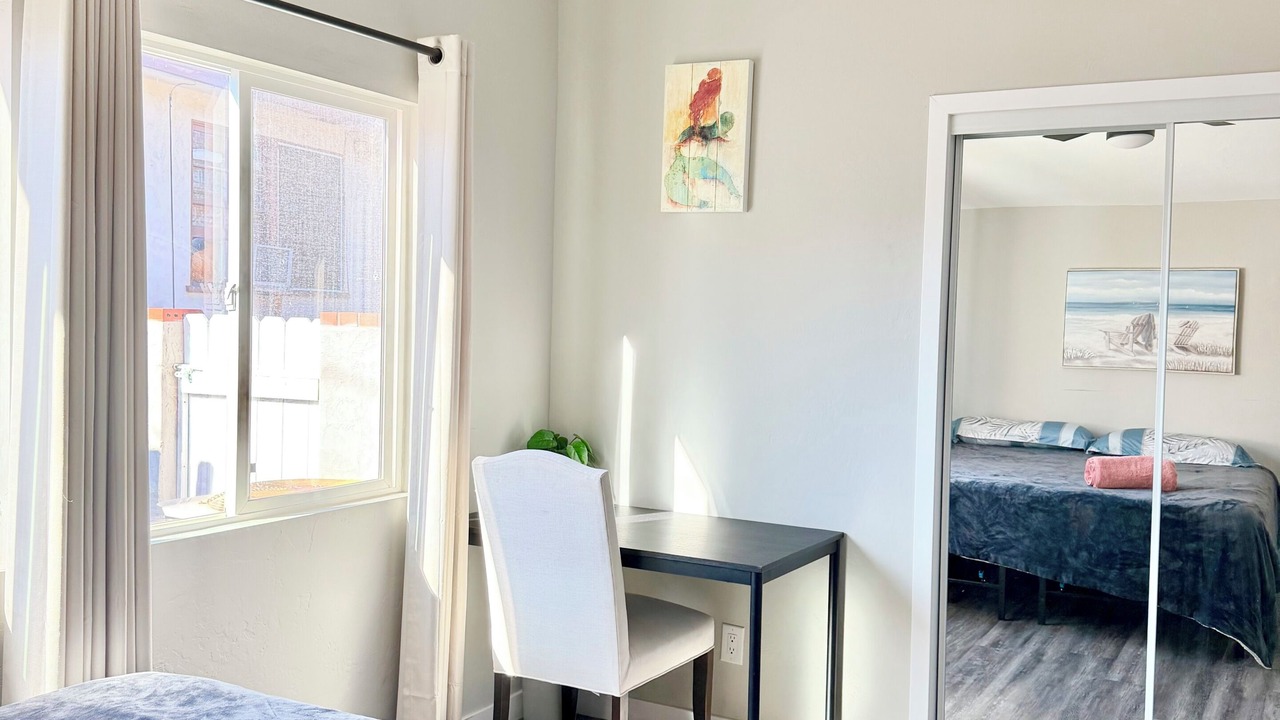 Photo of Bedroom in Allied Gardens