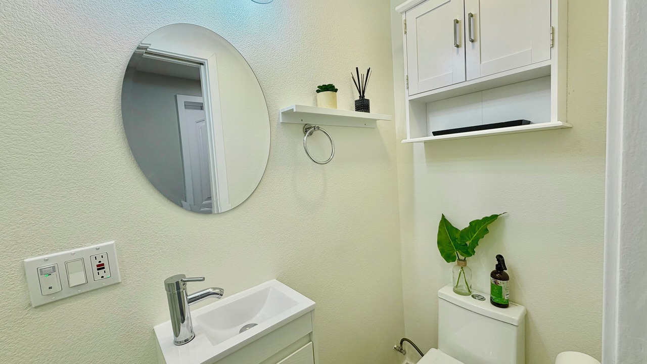 Photo of Bathroom in Allied Gardens