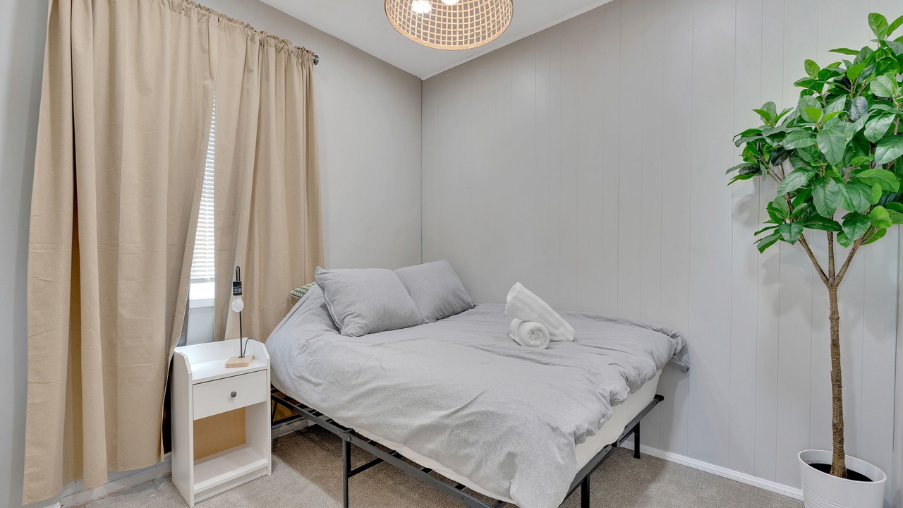 Photo of Bedroom in North Clairemont