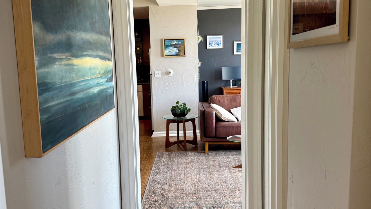 Photo of Livingroom in Civic Core