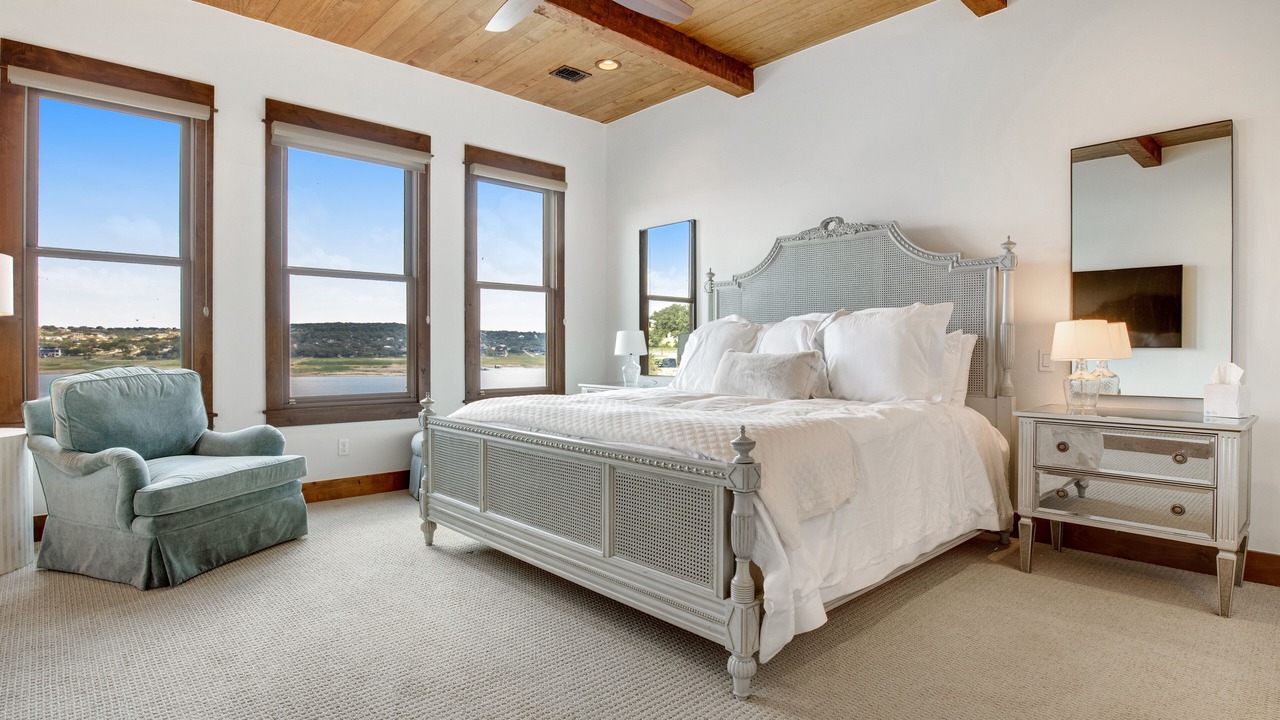 Photo of Bedroom in Spicewood