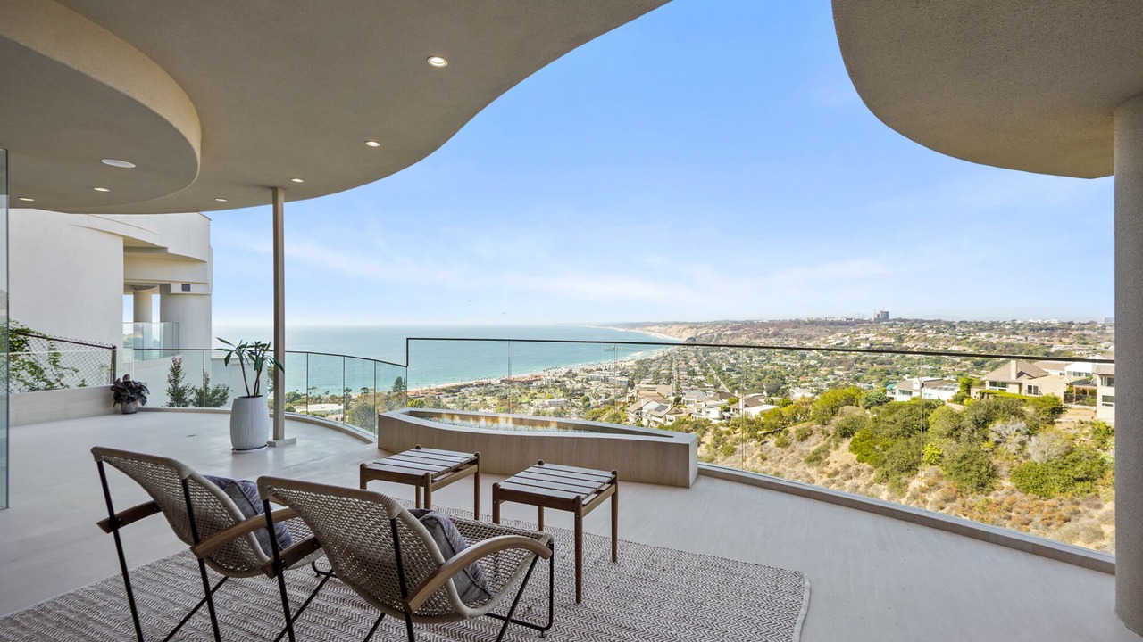 Photo of Patio Balcony in Hidden Valley