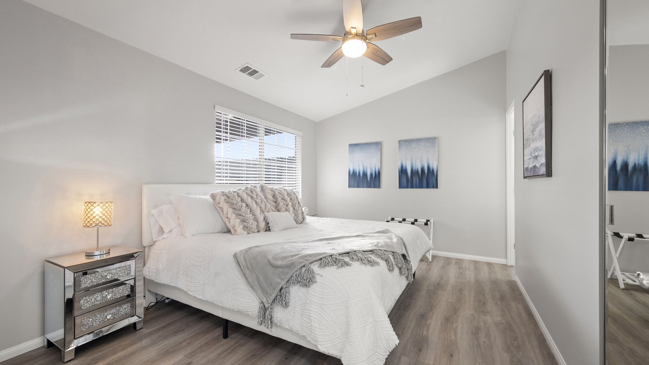 Photo of Bedroom in Serra Mesa