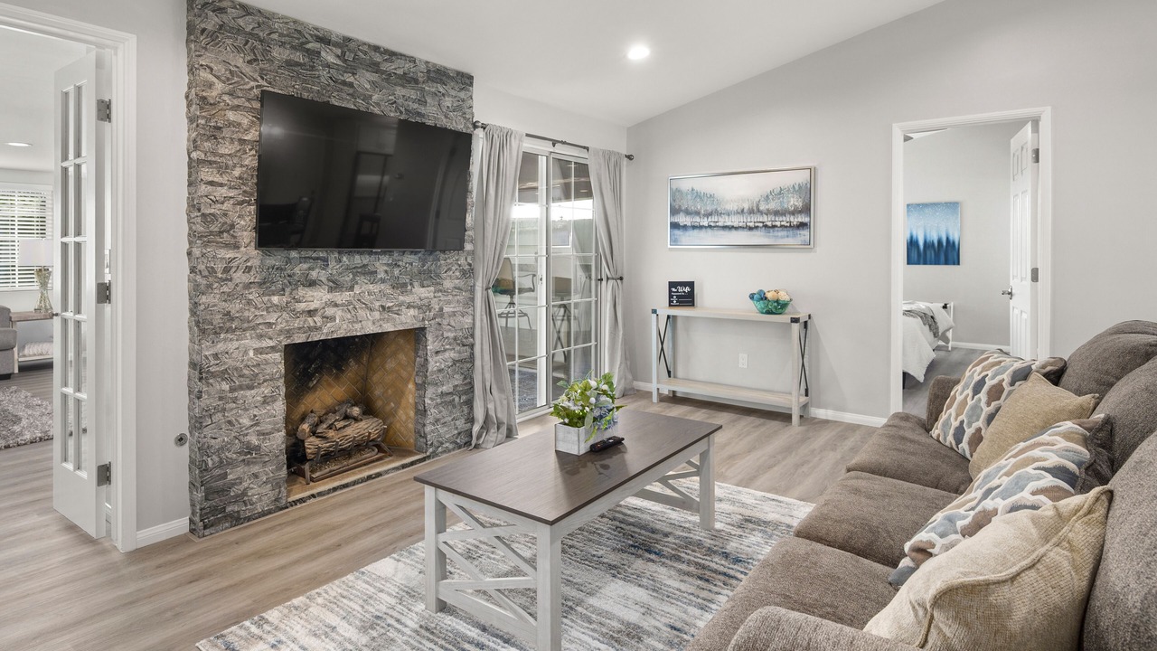 Photo of Livingroom in Serra Mesa