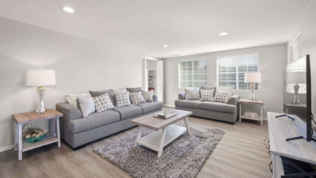 Photo of Livingroom in Serra Mesa