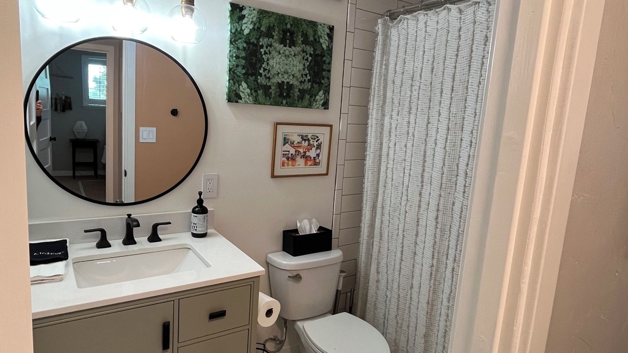 Photo of Bathroom in Linda Vista