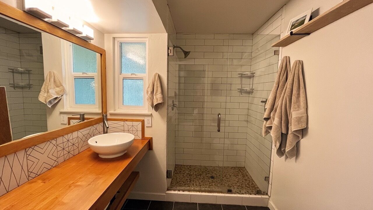 Photo of Bathroom in Linda Vista