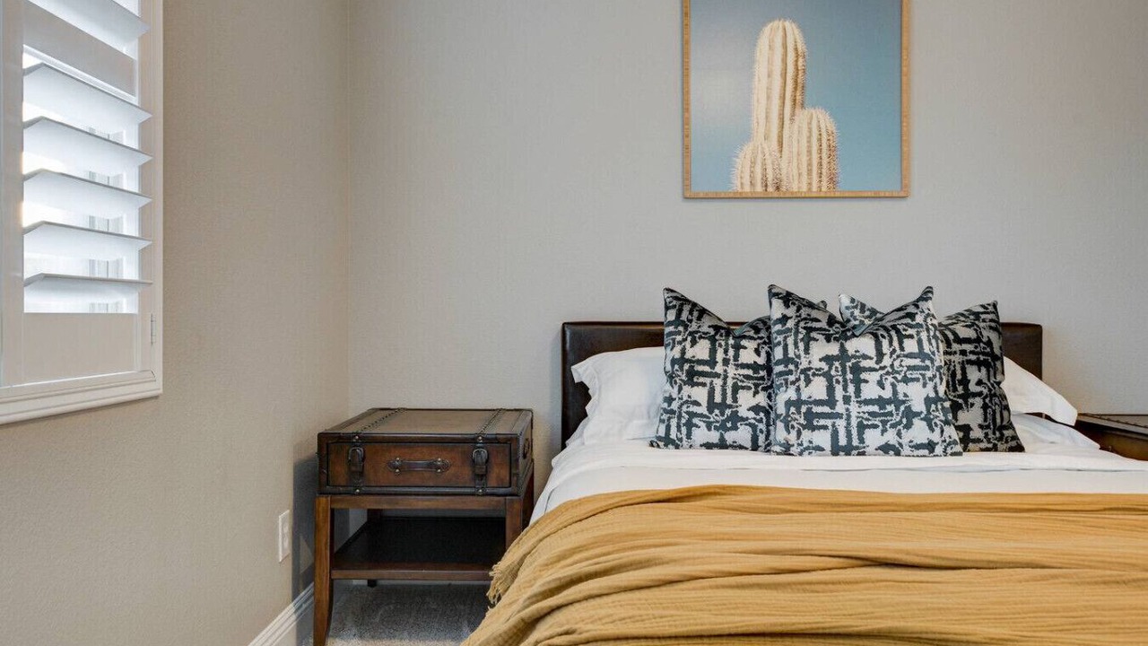 Photo of Bedroom in Silverado Ranch