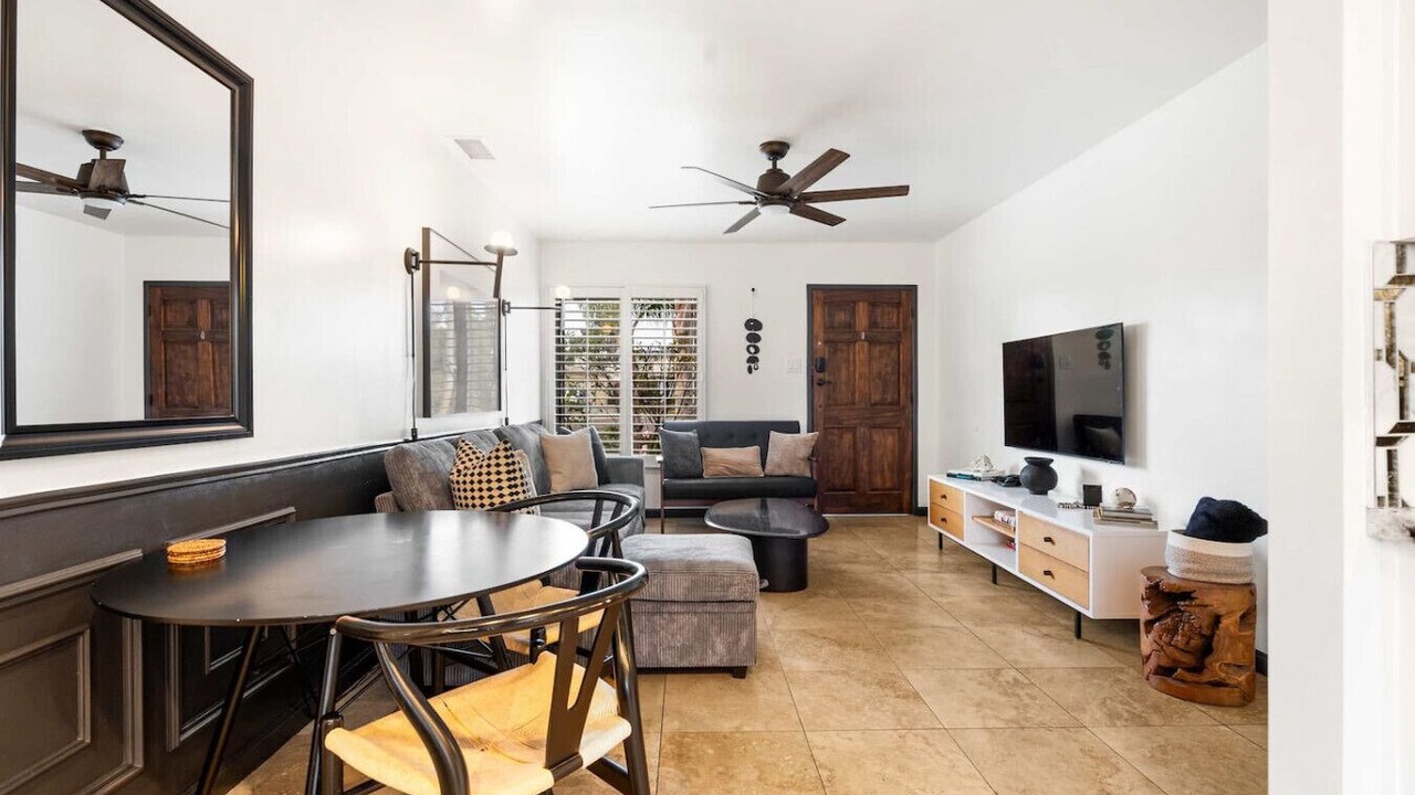 Photo of Livingroom in North Clairemont