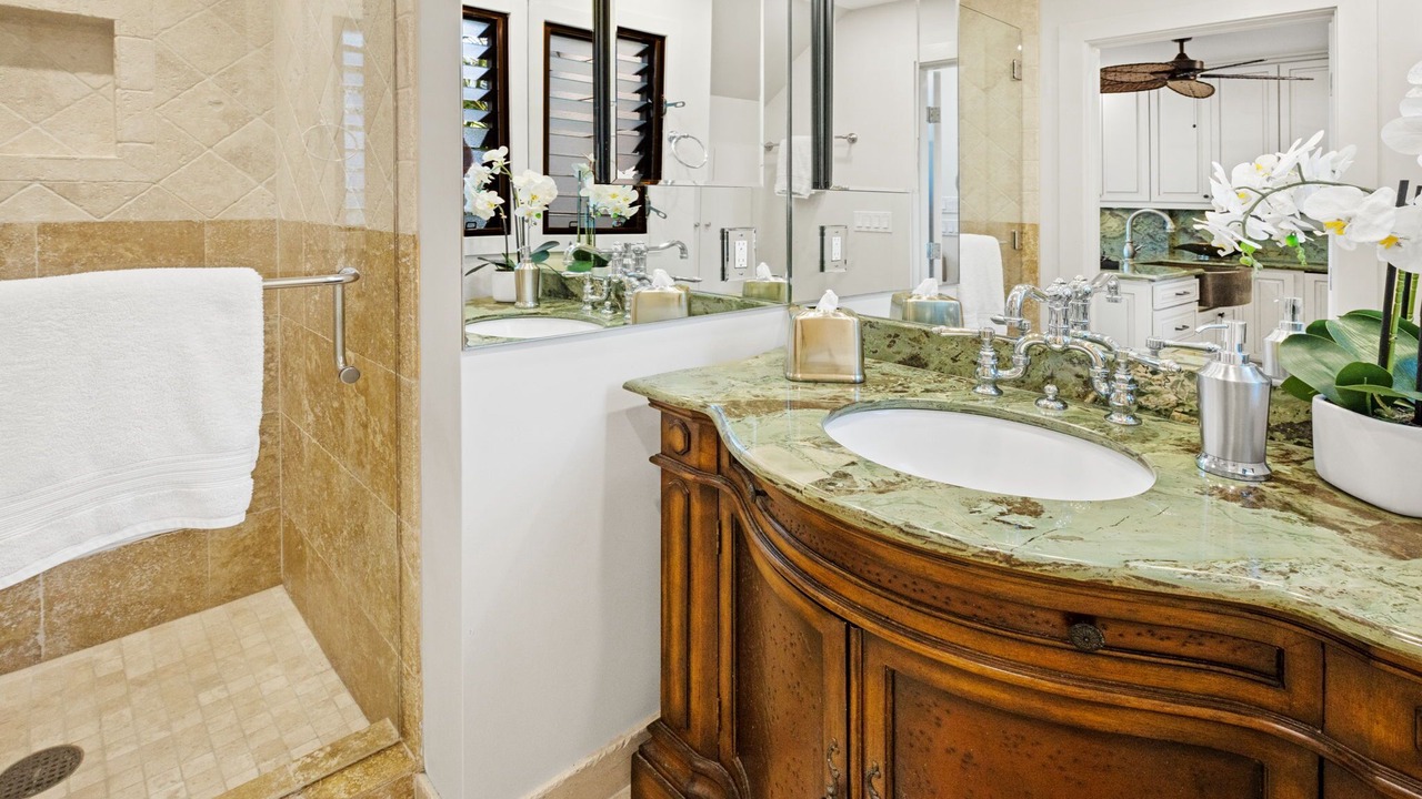 Photo of Bathroom in Kapalua