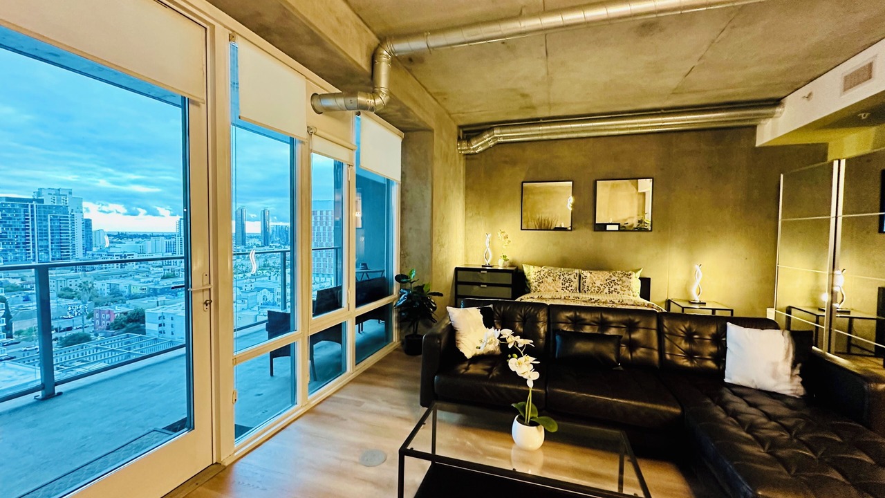 Photo of Livingroom in Smart Corner