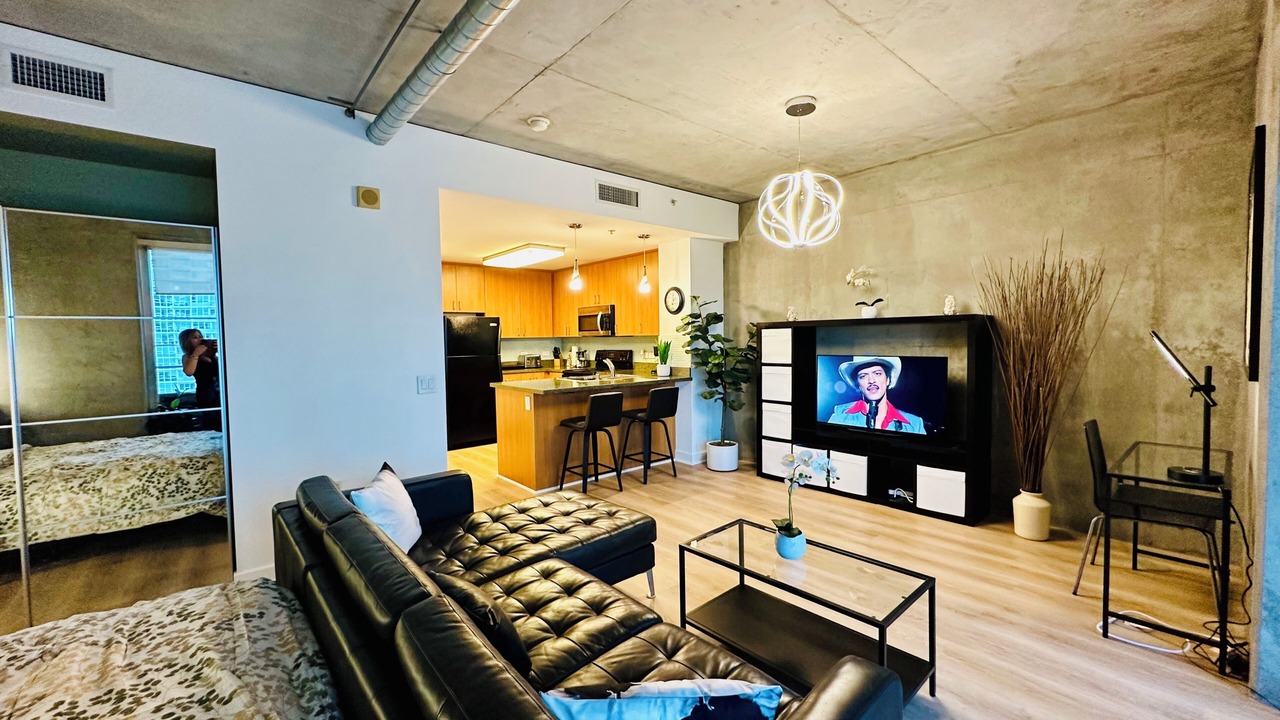 Photo of Livingroom in Smart Corner