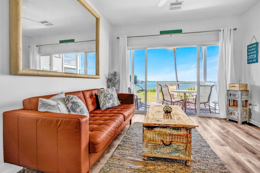 Photo of Livingroom in Marathon