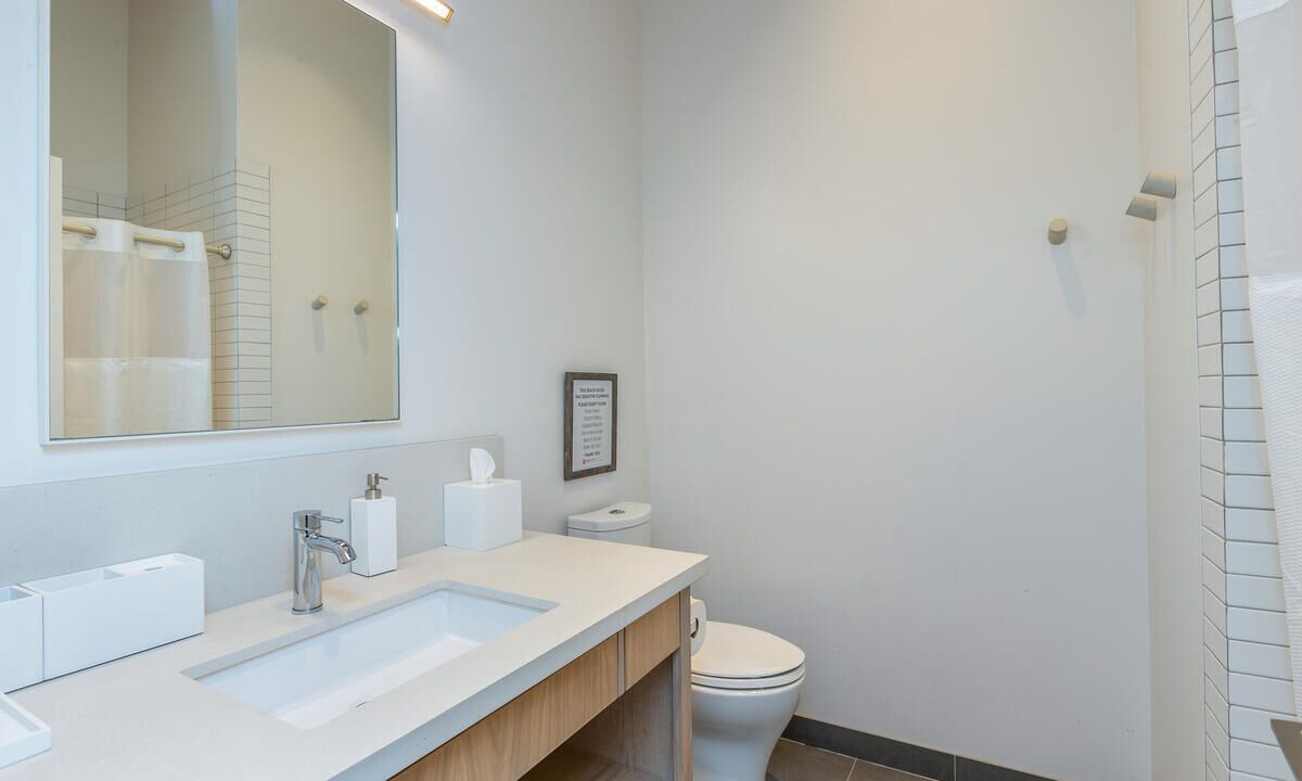 Photo of Bathroom in Wainiha