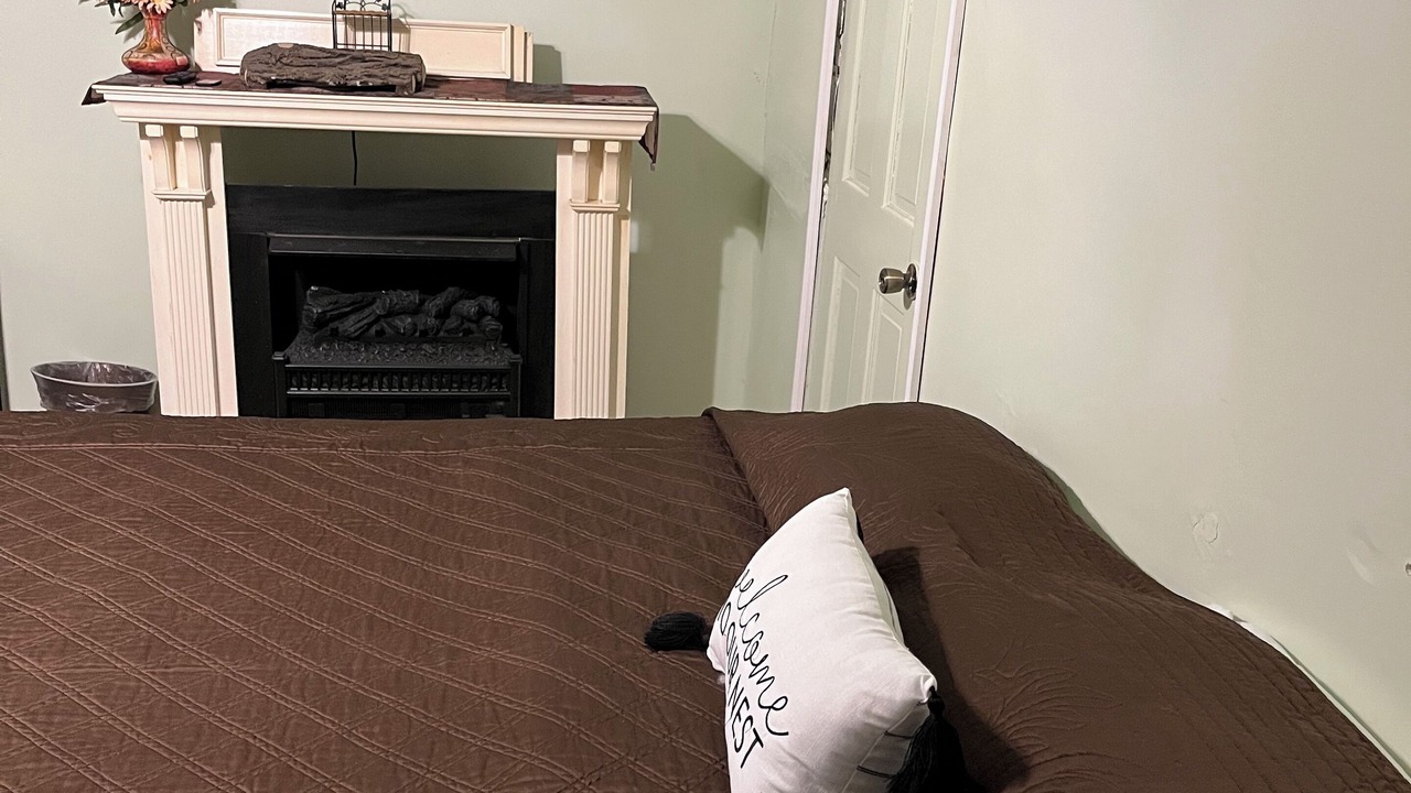 Photo of Bedroom in Crescent City