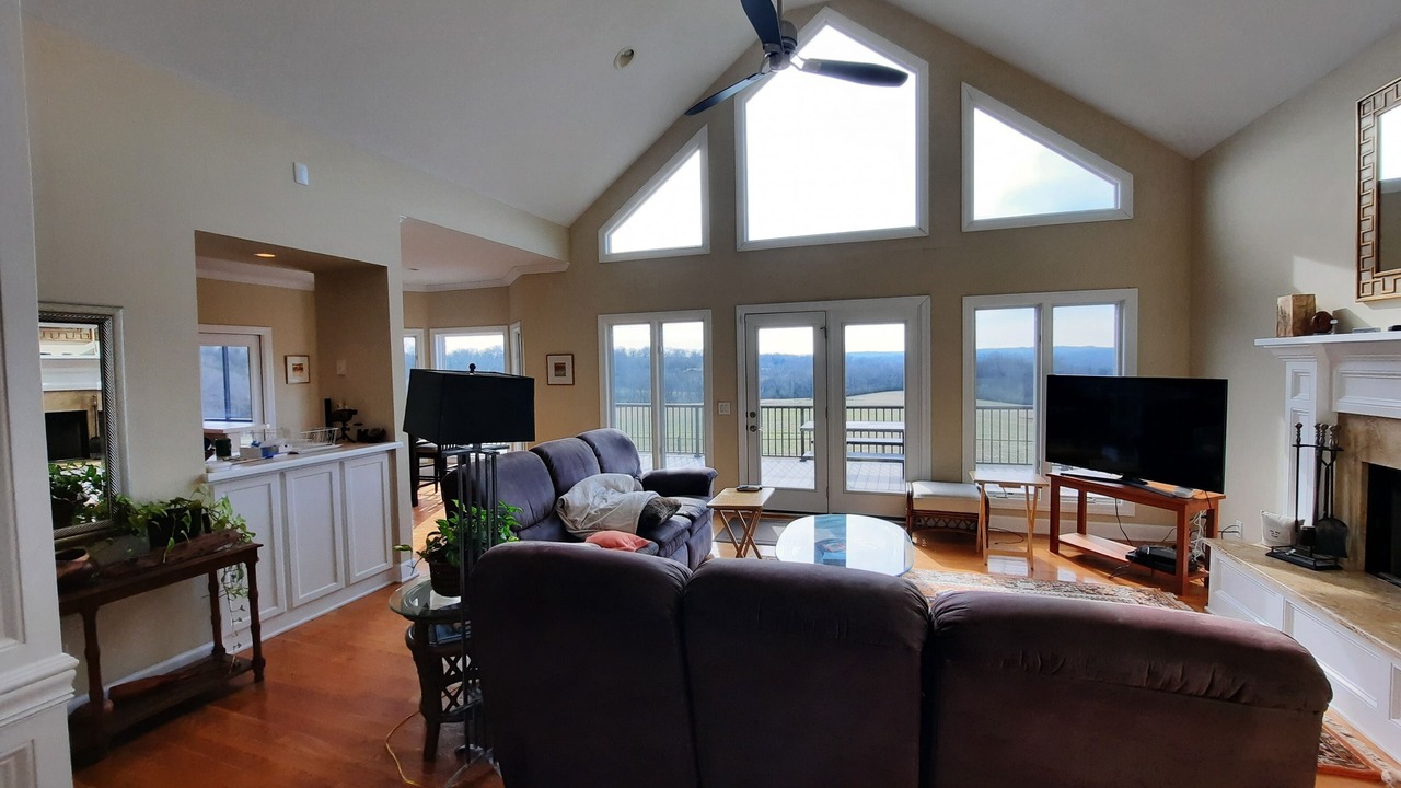 Photo of Livingroom in Shelbyville