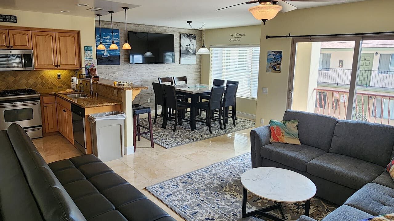 Photo of Livingroom in Crown Point