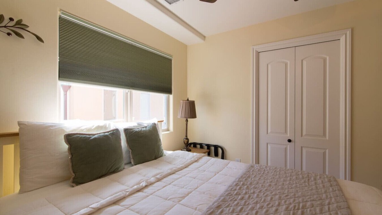 Photo of Bedroom in Crown Point