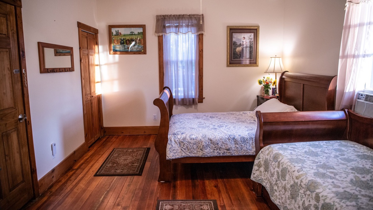 Photo of Bedroom in Dickerson Run