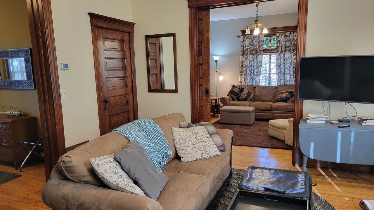 Photo of Livingroom in St. Anthony West