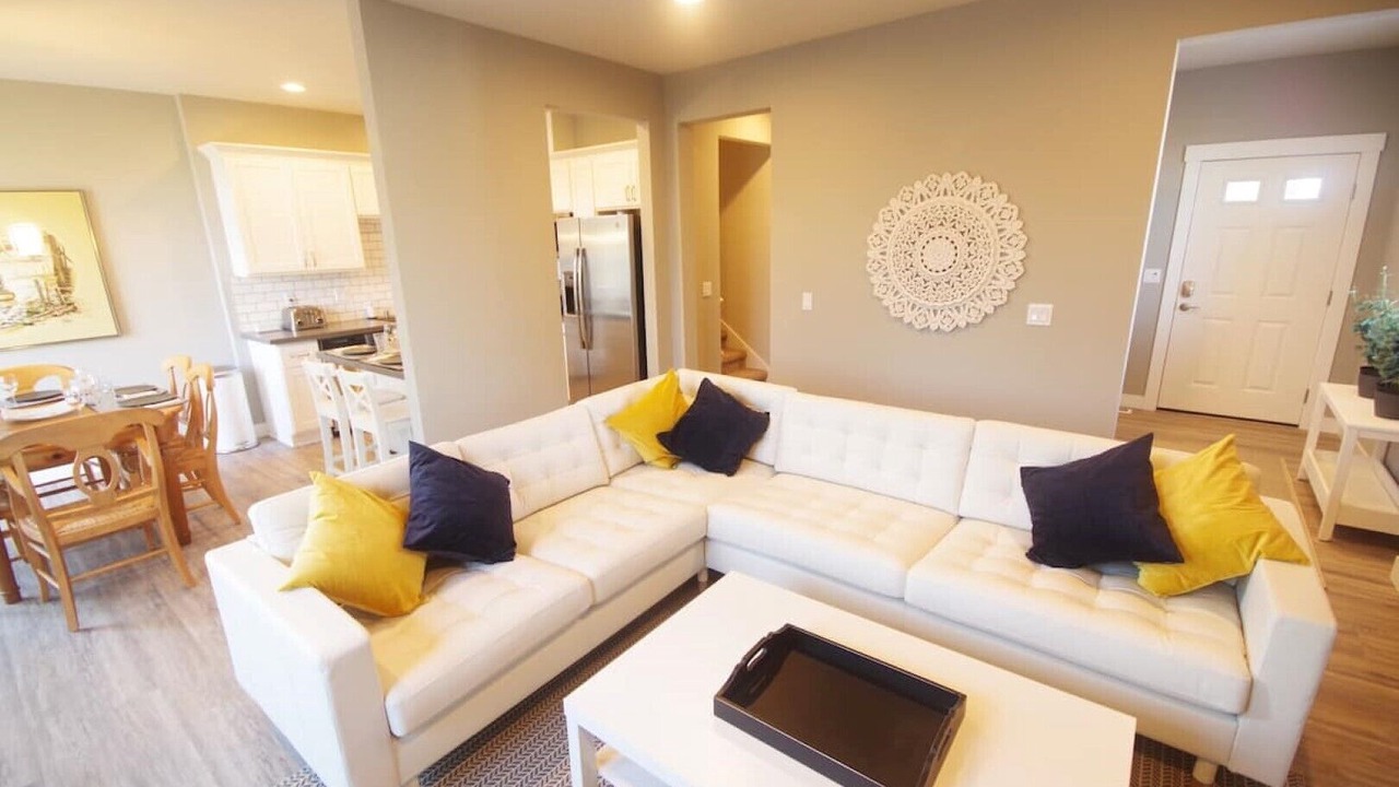 Photo of Livingroom in Parkland