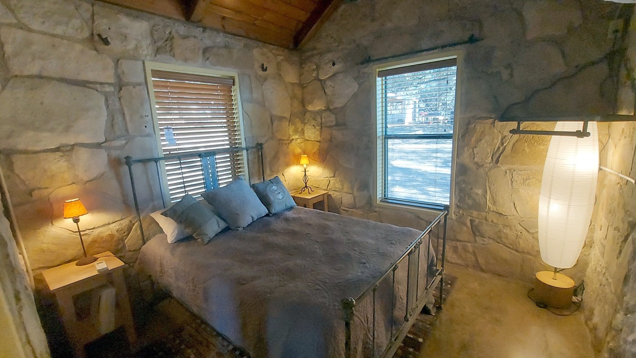 Photo of Bedroom in Lago Vista