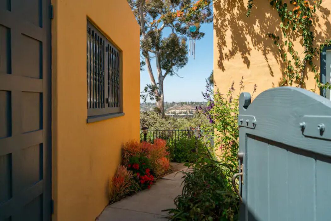 Photo of Outdoor in Mission Hills