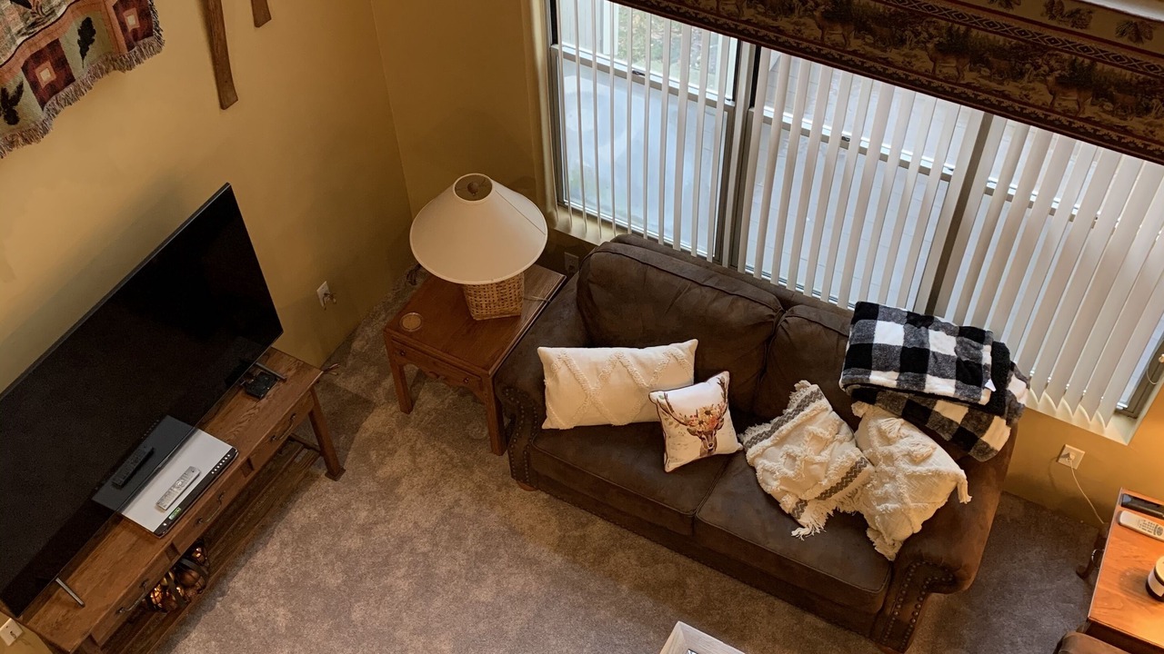 Photo of Livingroom in Seven Springs