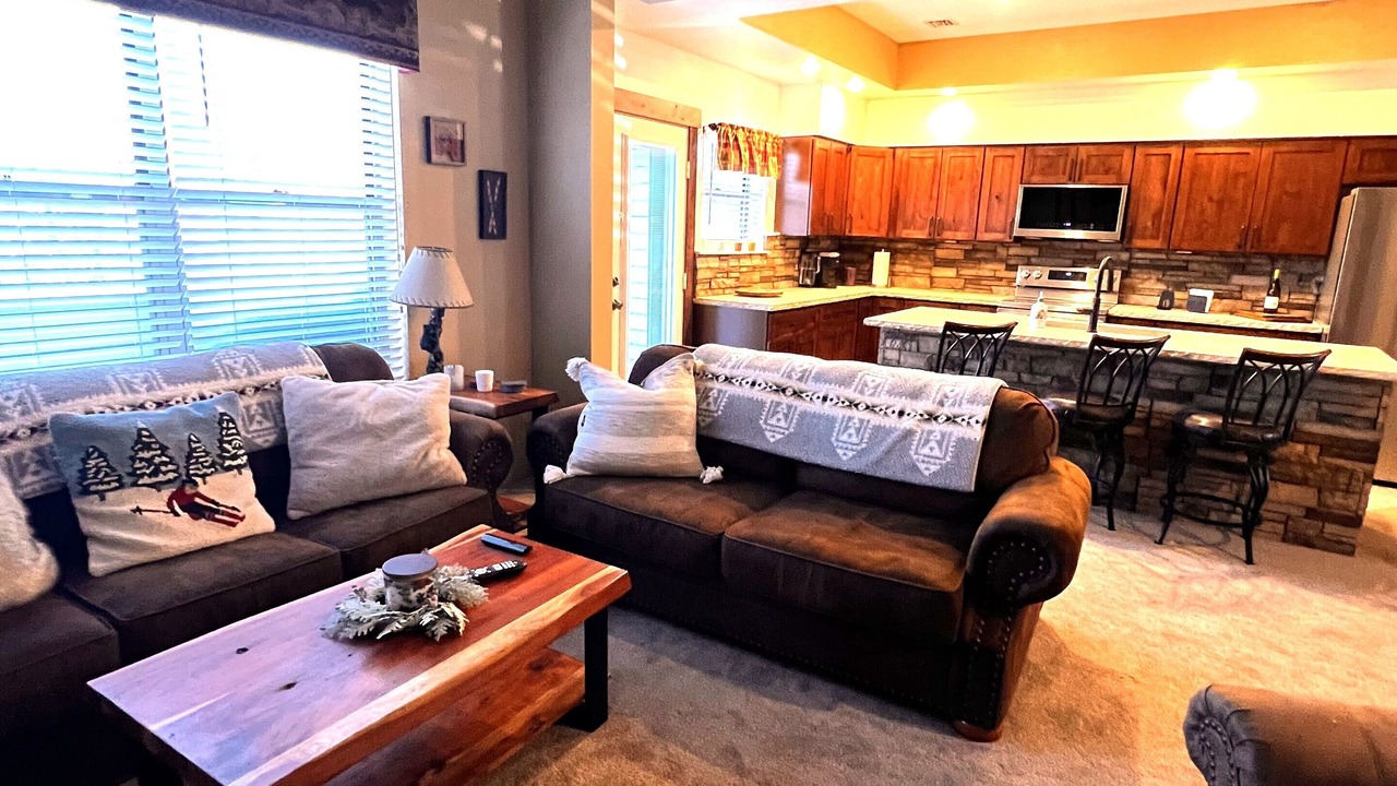 Photo of Livingroom in Seven Springs