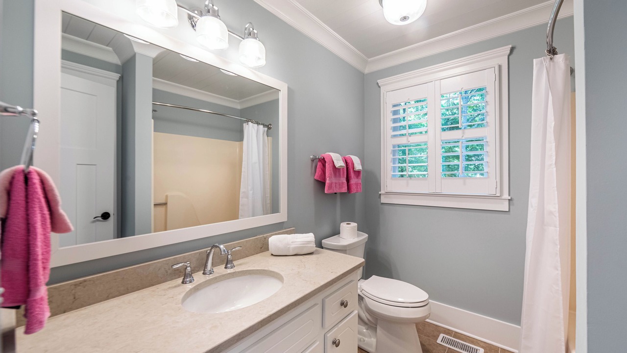 Photo of Bathroom in Eatonton