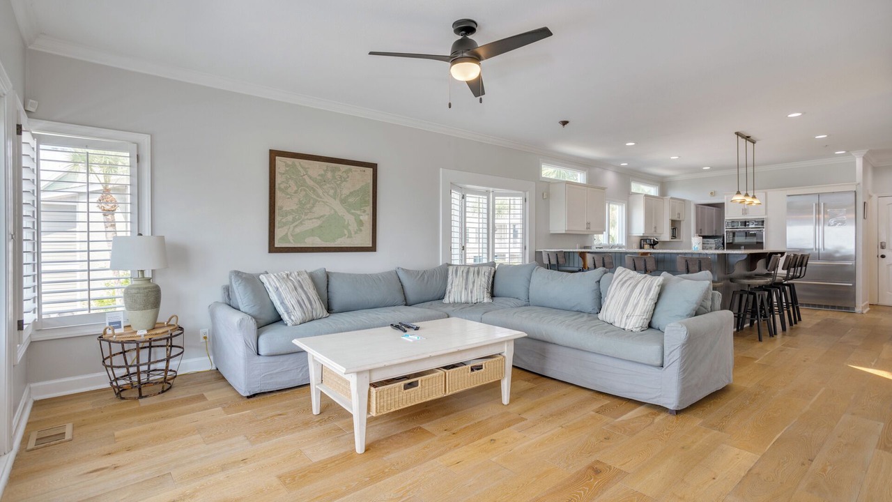 Photo of Livingroom in North Forest Beach