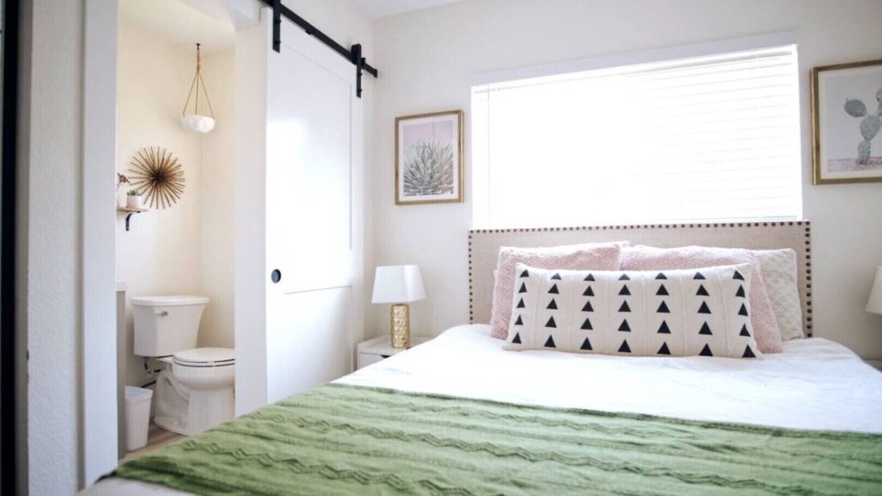 Photo of Bedroom in Pacific Beach