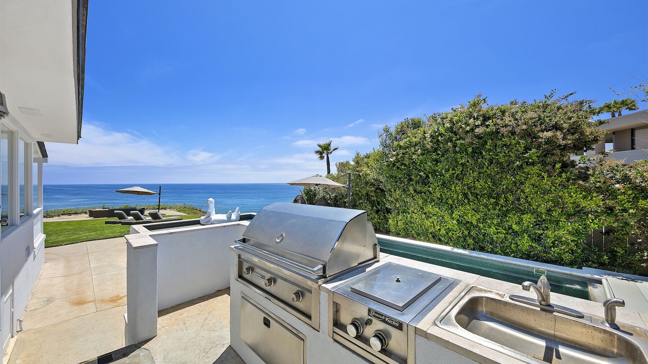 Photo of Patio Balcony in North Pacific Beach