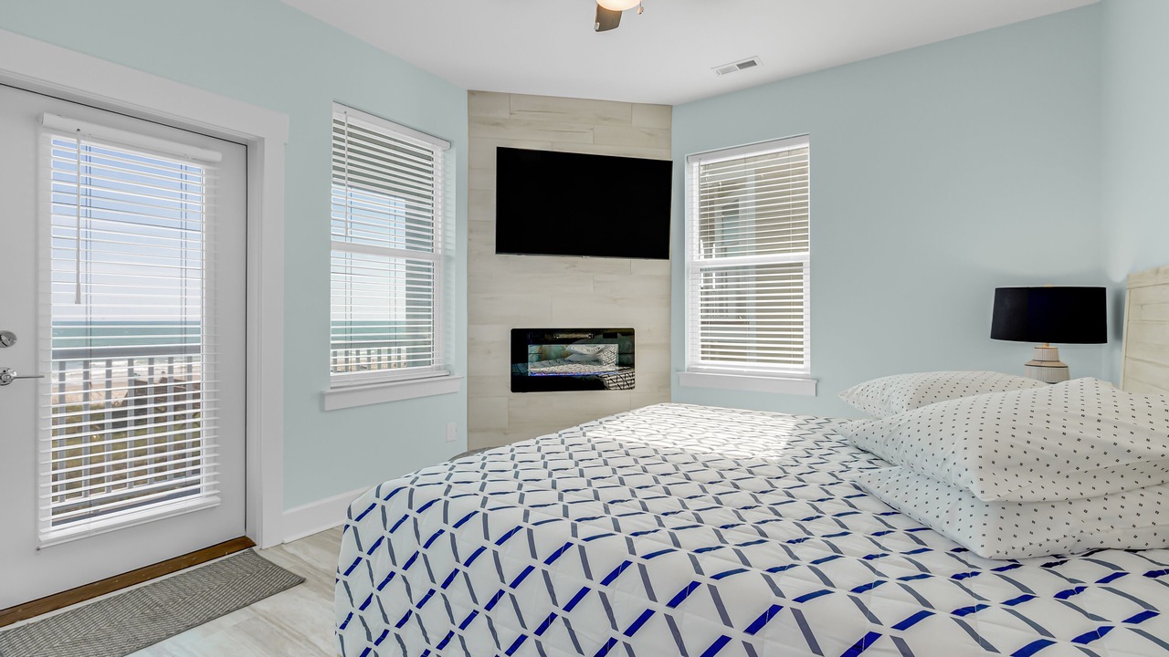 Photo of Bedroom in Crescent Beach