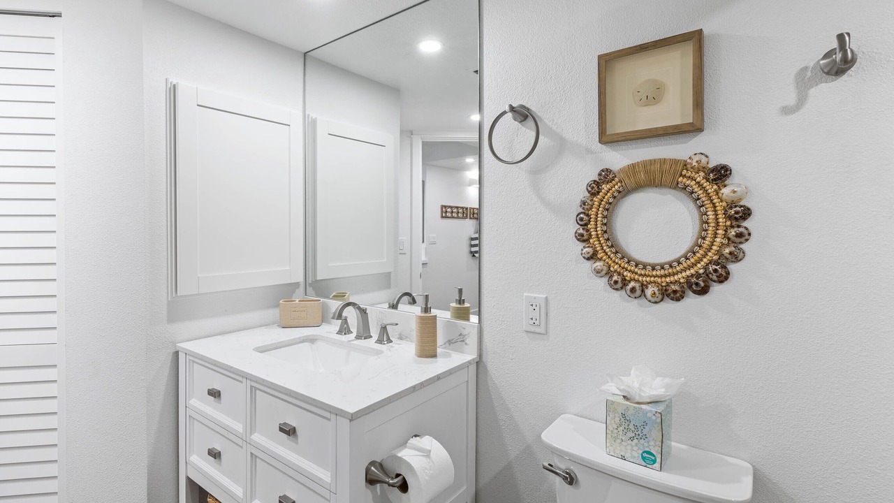 Photo of Bathroom in Maalaea