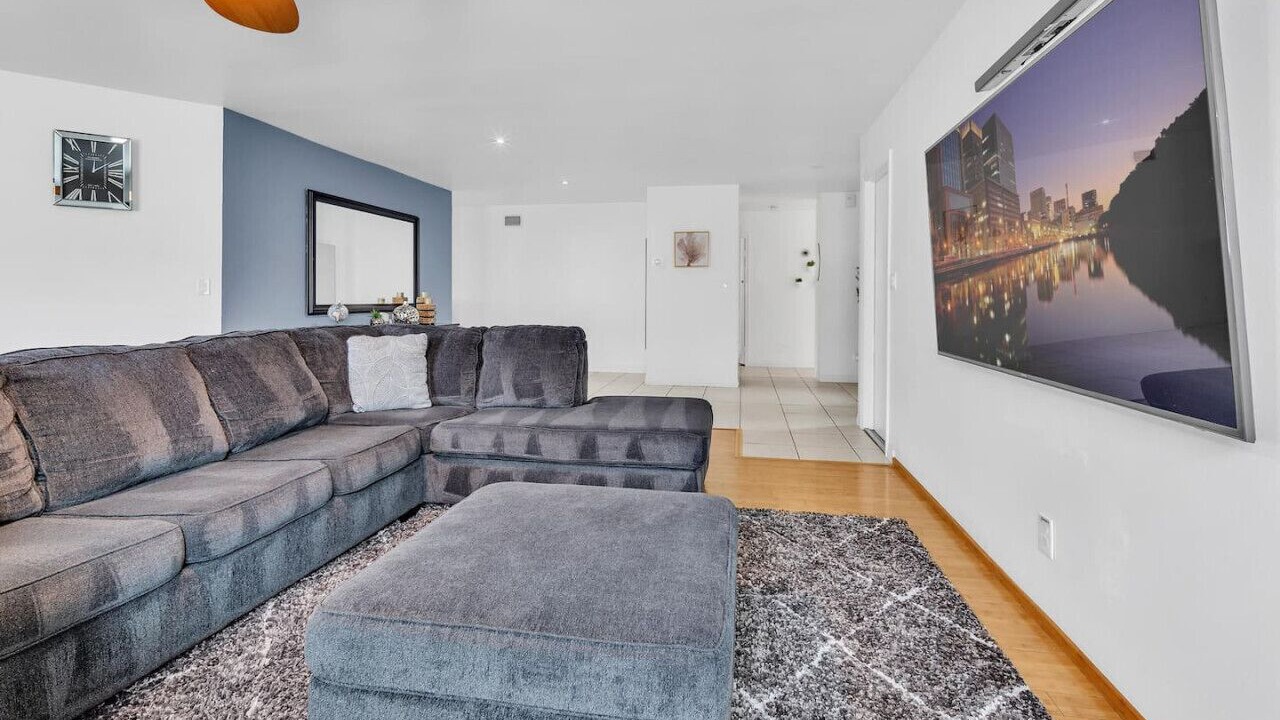Photo of Livingroom in North Clairemont