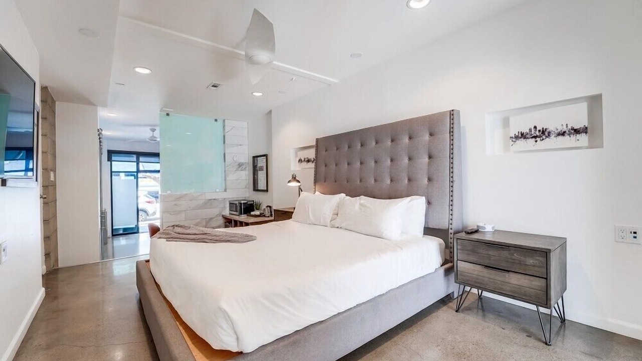Photo of Bedroom in Little Italy