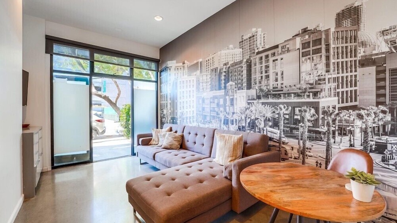 Photo of Livingroom in Little Italy