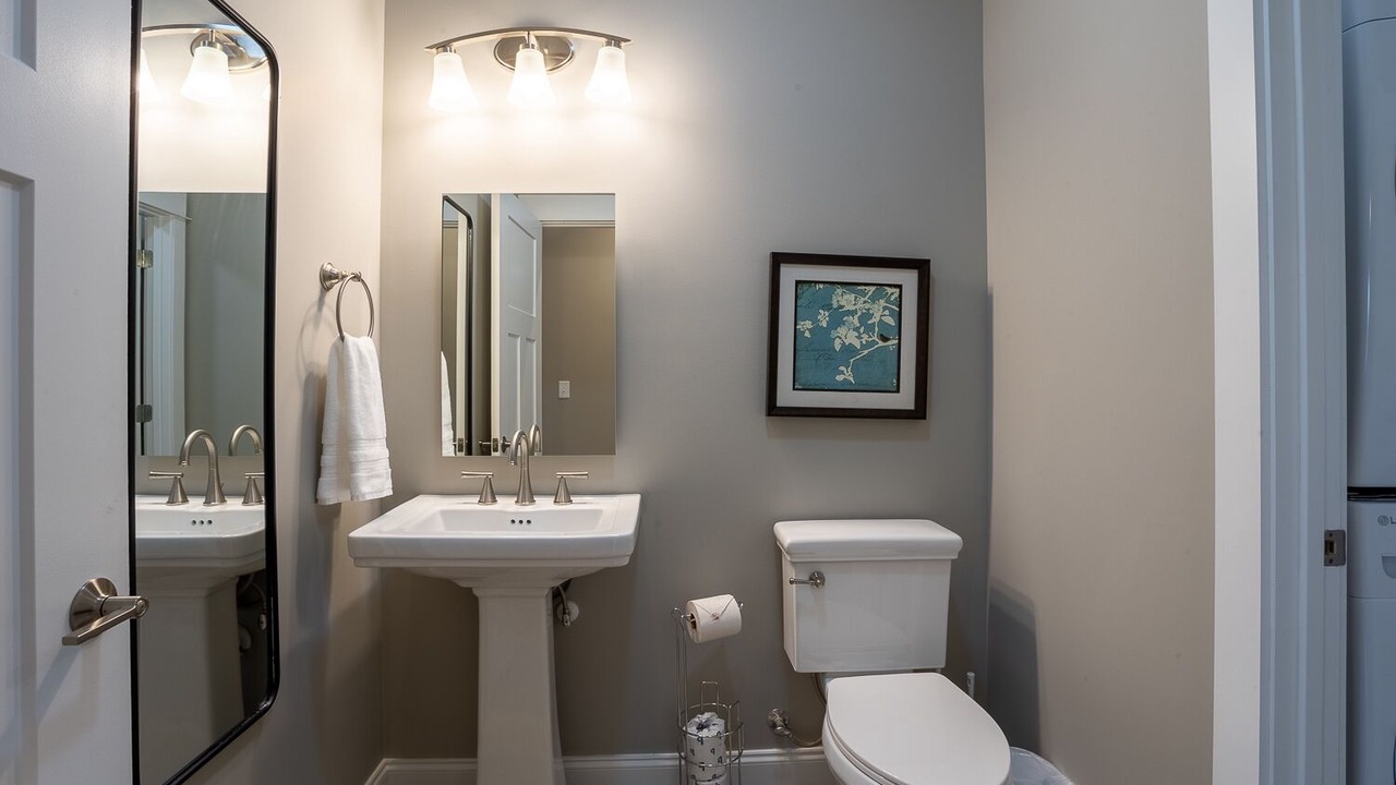 Photo of Bedroom in Woodfin