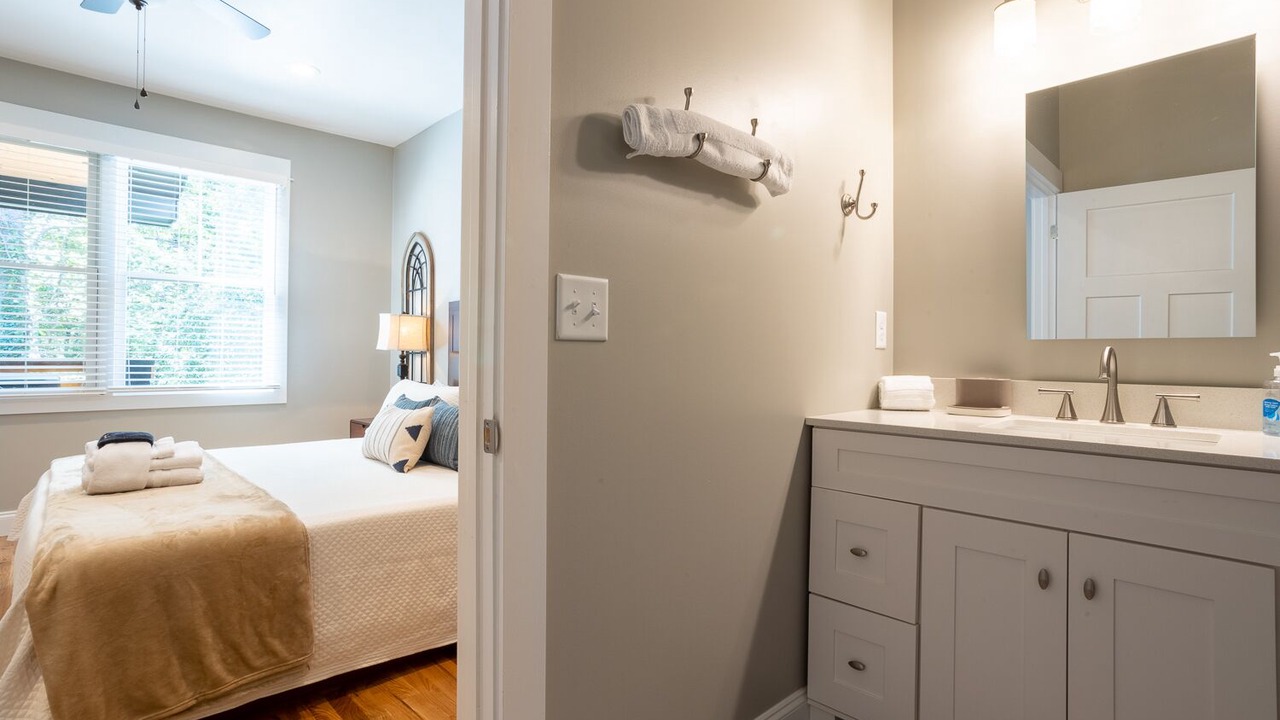 Photo of Bedroom in Woodfin