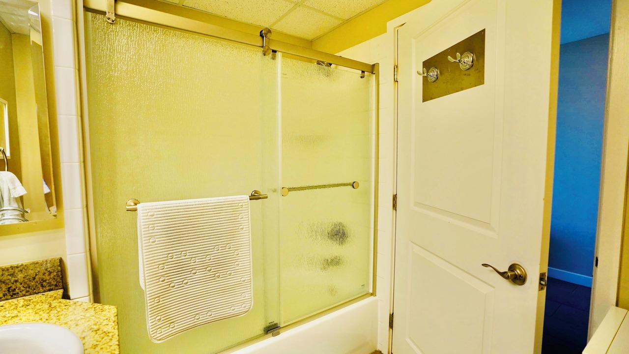 Photo of Bathroom in Smart Corner
