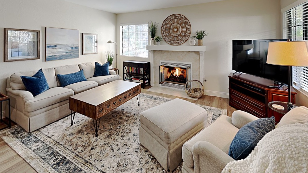 Photo of Livingroom in University City