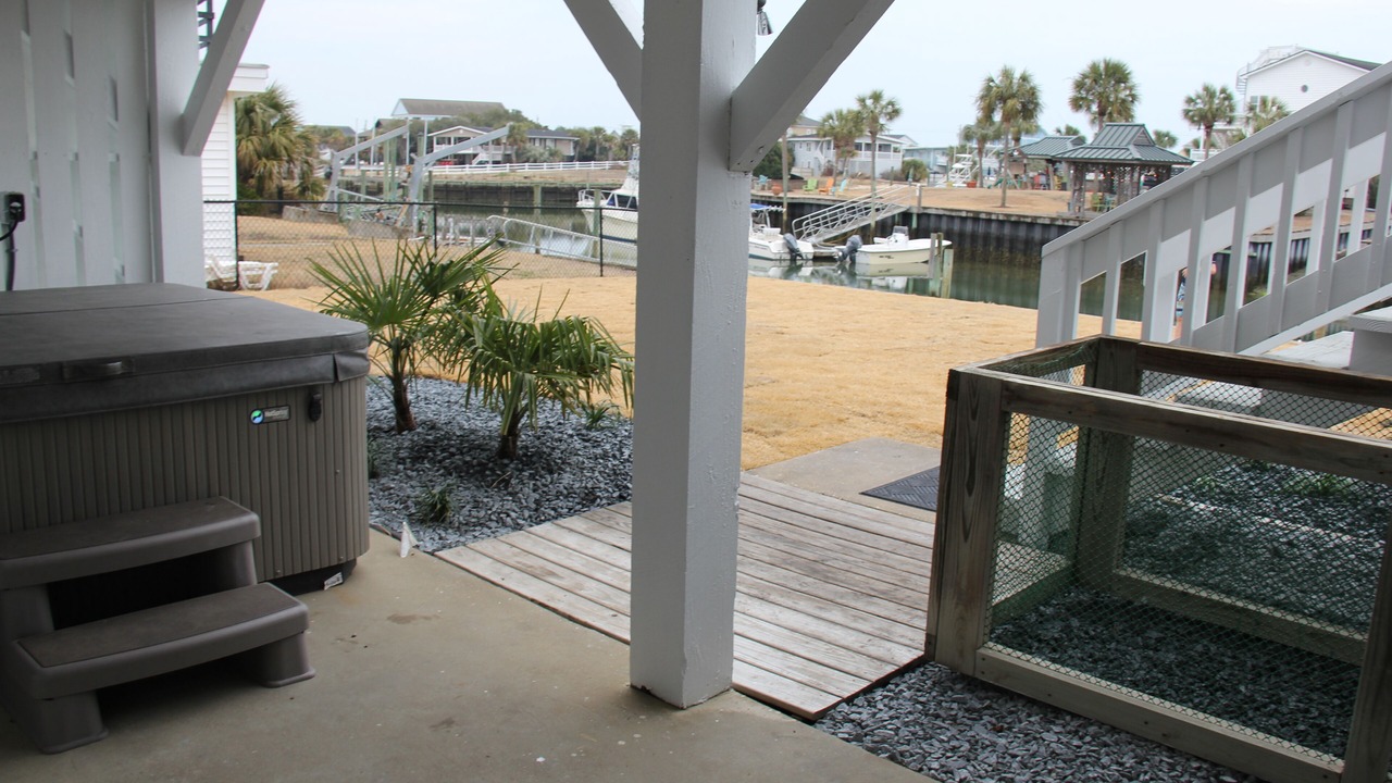 Photo of Patio Balcony in Inlet Harbour