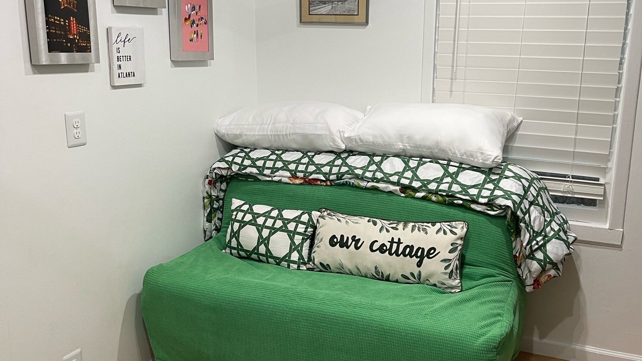 Photo of Bedroom in Midtown