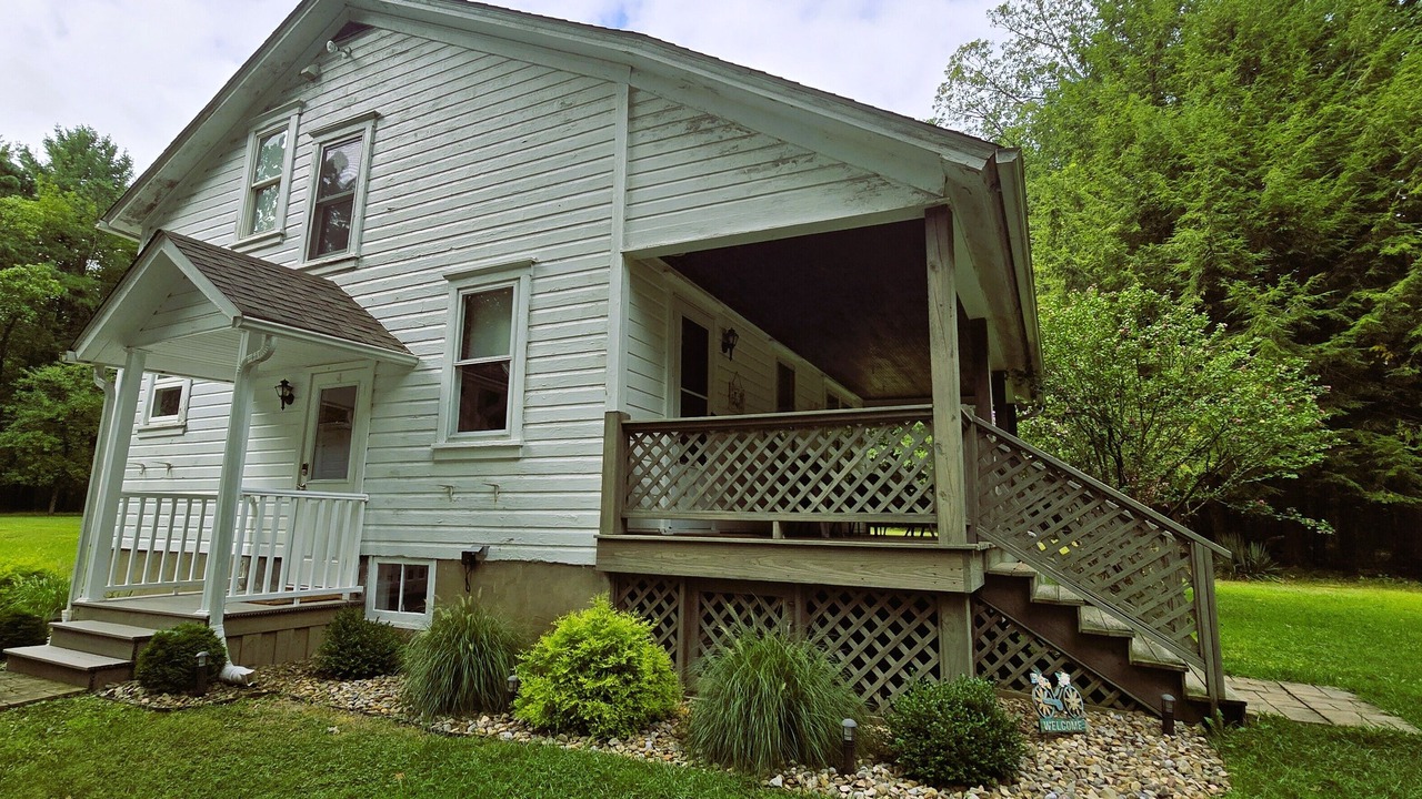 Photo of Outdoor in Lucinda