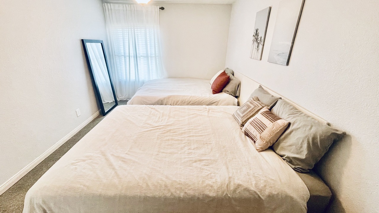 Photo of Bedroom in Allied Gardens