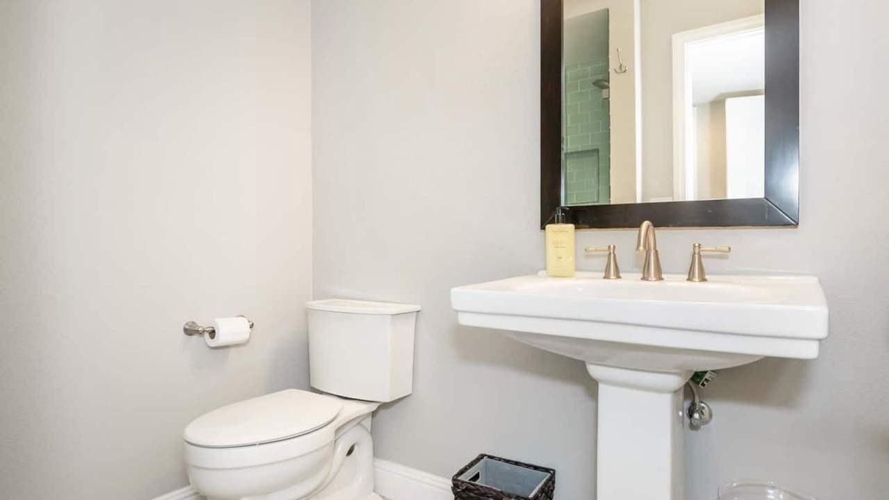 Photo of Bathroom in Allied Gardens