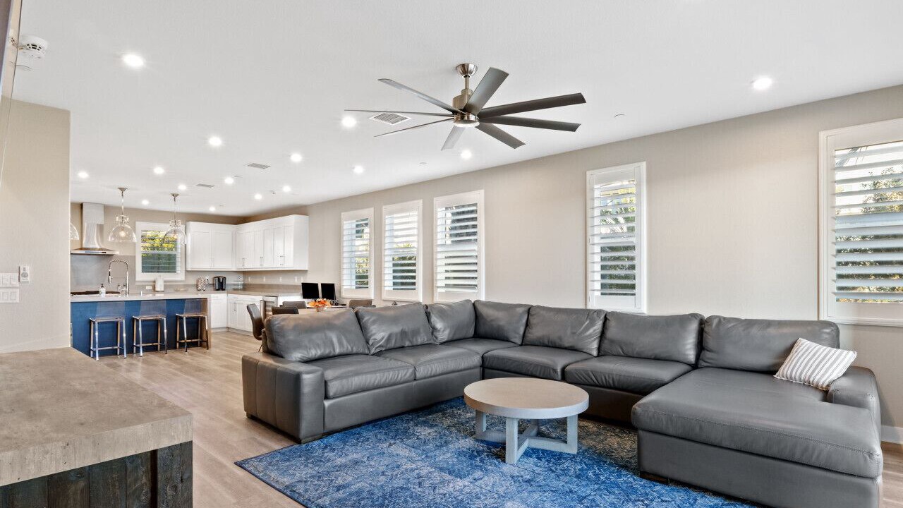 Photo of Livingroom in Serra Mesa