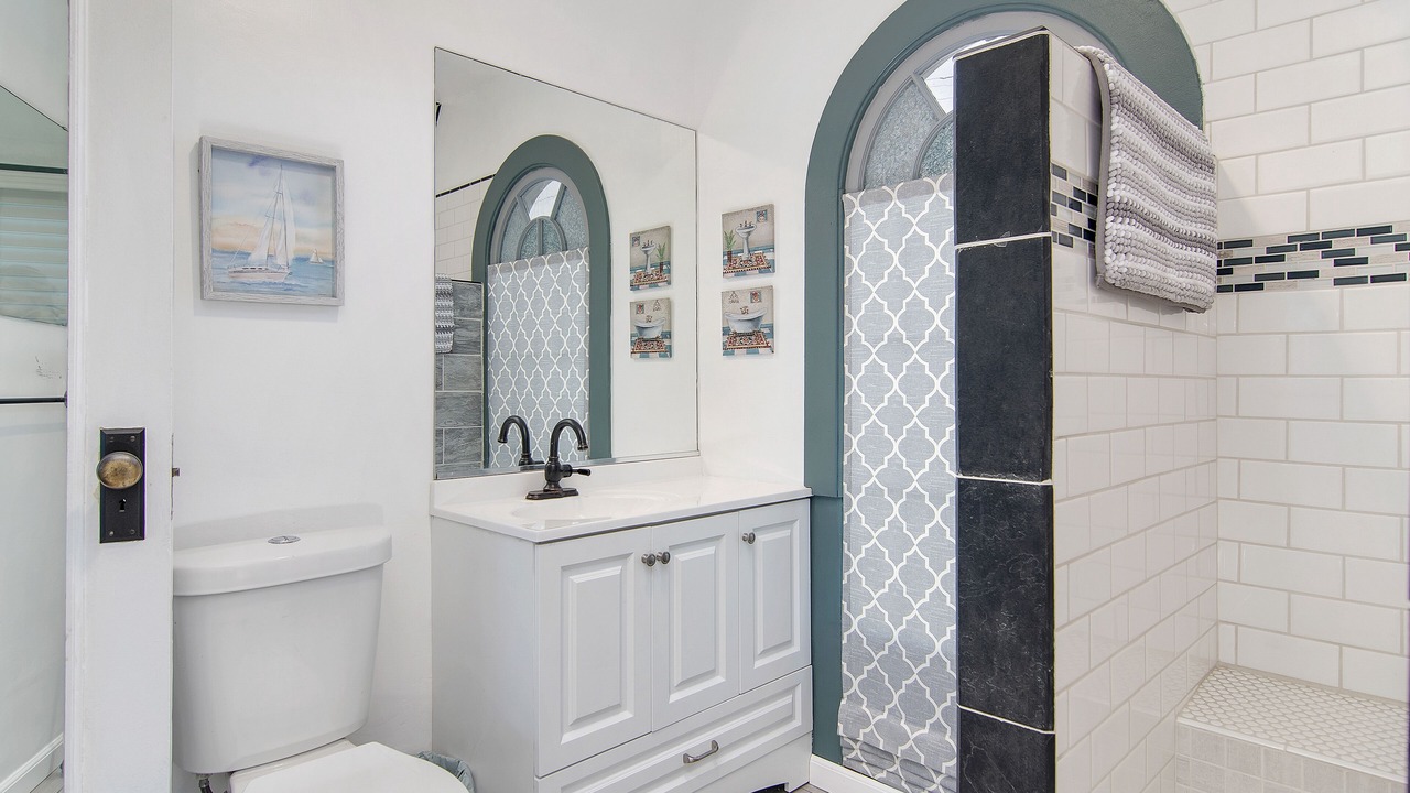Photo of Bathroom in Mission Hills
